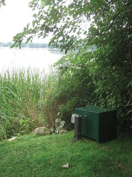 EasyPro Rocking Piston Aerator Deluxe System 1/4 HP 120V - Smith Creek Fish Farm