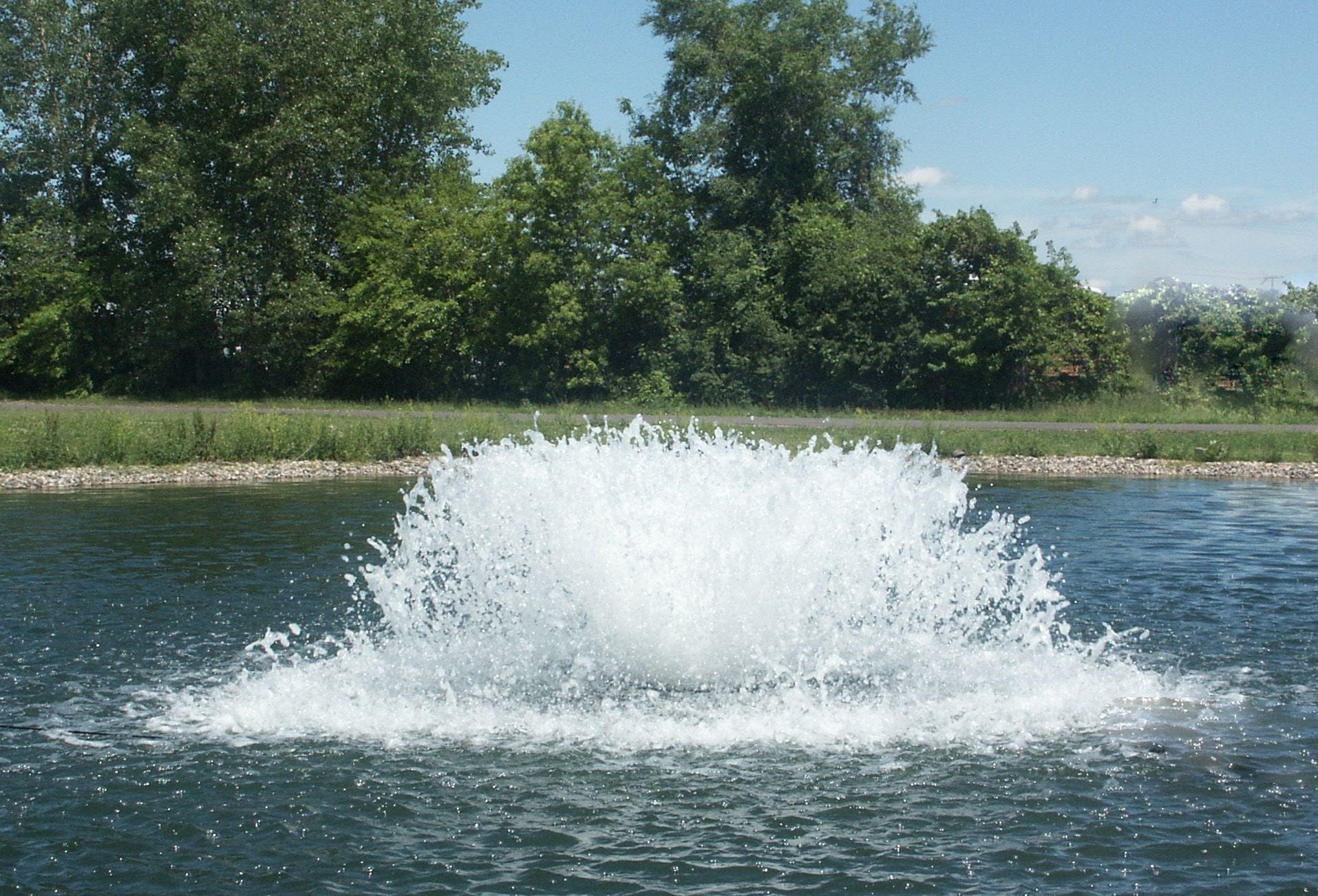 KASCO Surface Aerator 5 HP 240V - Smith Creek Fish Farm